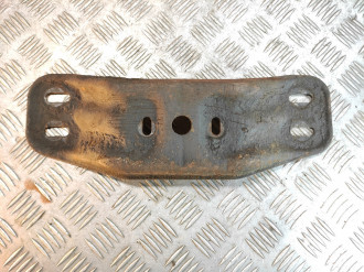 Кронштейн кпп E 124