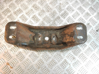 Кронштейн кпп E 124