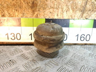 Опора двигателя левая E 124