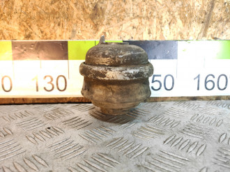 Опора двигателя правая E 124