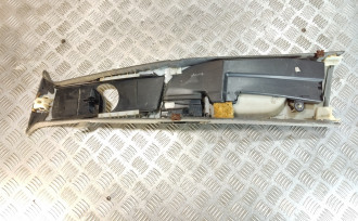 Обшивка стойки правая S350 221