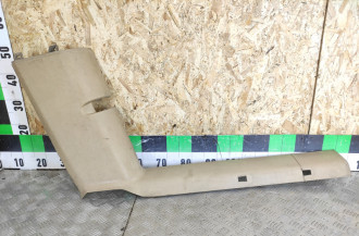 Обшивка стойки правая Vito 638