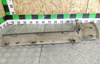 Обшивка стойки правая Vito 638