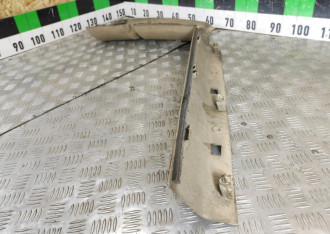 Обшивка стойки правая Vito 638