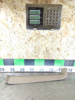 Обшивка крышки багажника Vito 638