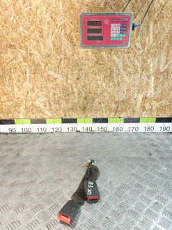 Ответная часть ремня безопасности E 210