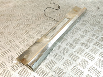 Накладка порога внутренняя задняя левая E 124