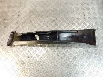 Обшивка стойки правая C 202