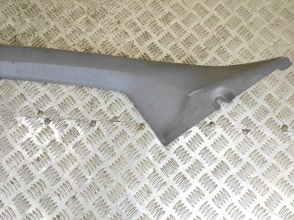 Обшивка стойки левая Vito 638