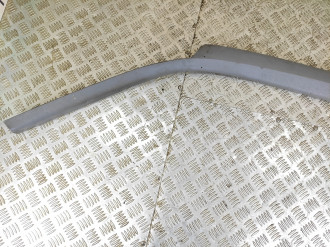 Обшивка стойки левая Vito 638