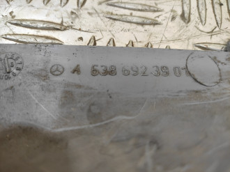 Обшивка стойки левая Vito 638