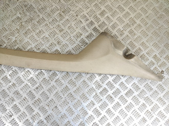 Обшивка стойки правая Vito 638