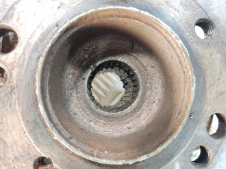 Кулак задний правый E 124