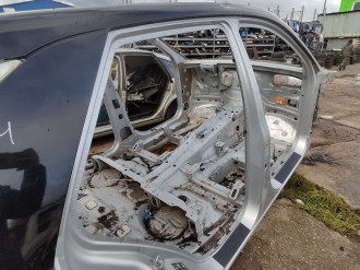 Порог со стойкой правой Ml 164