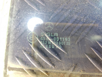 Стекло двери задней правой E 124