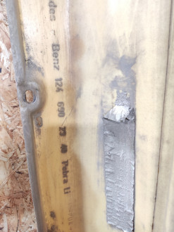 Накладка порога наружняя левая E 124