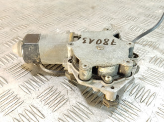 Моторчик стеклоподъемника левый задний E 124