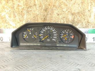 Панель приборов E 124