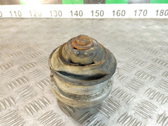 Опора двигателя правая E 124