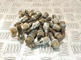 Болт Гайка колесные E 124