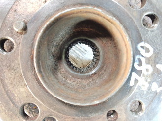 Кулак задний левый E 124