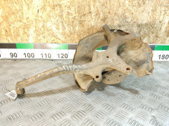 Кулак поворотный передний правый E 210