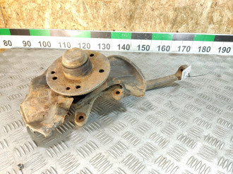 Кулак поворотный передний правый E 210