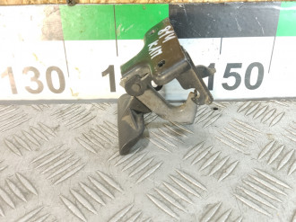 Крюк открывания капота Ml 164