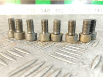 Болт маховика Ml 164