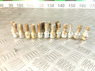 Болт Гайка колесные Ml 164