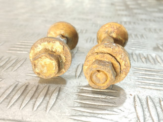 Болт развальный задний Ml 164