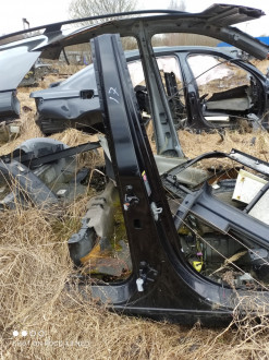 Порог со стойкой правой Ml 164