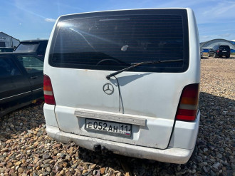 В разборе Vito 638