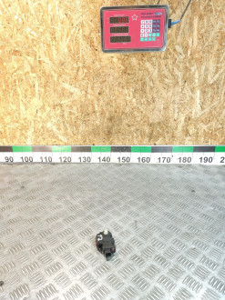 Моторчик заслонки отопителя Ml 164