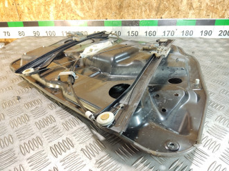 Стеклоподъемник передний правый Ml 164