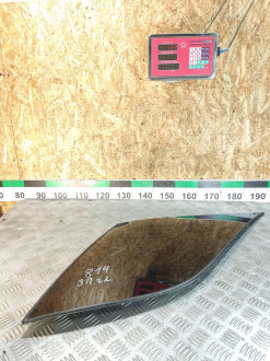 Стекло кузовное глухое заднее правое Ml 164