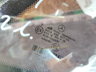 Стекло кузовное глухое заднее правое Ml 164