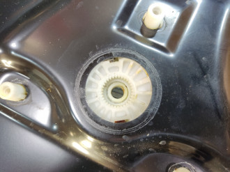 Стеклоподъемник задний левый Ml 164