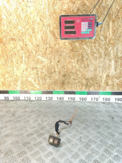 Кнопка открывания багажника Ml 164