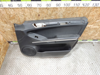 Обшивка двери передней правой Ml 164