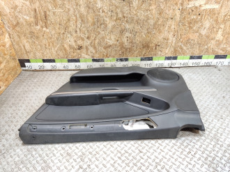 Обшивка двери передней правой Ml 164