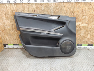 Обшивка двери передней левой Ml 164