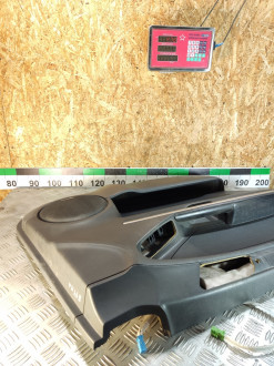 Обшивка двери передней левой Ml 164