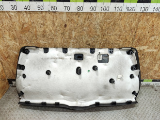 Обшивка крышки багажника Ml 164