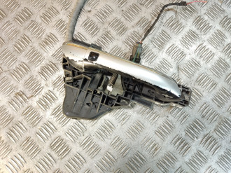 Ручка двери задней правой Ml 164