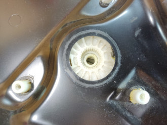 Стеклоподъемник задний правый Ml 164