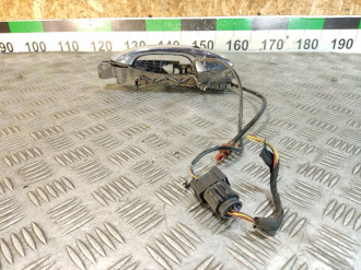 Ручка двери передней правой Ml 164