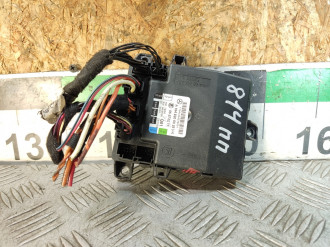 Блок управления двери Ml 164