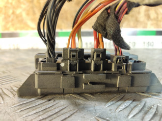 Блок управления двери Ml 164