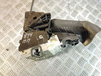 Замок двери передней правой Ml 164